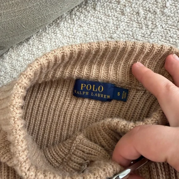 Polo Ralph Lauren Wool Cape Sweater with Leather Buckle🤍